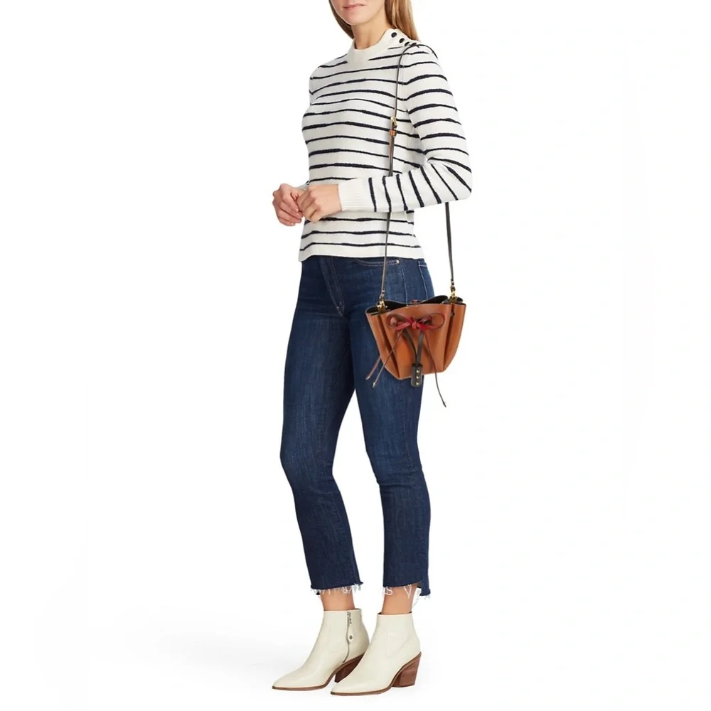 🆕 Valentino Garavani Small Leather Rockstud Shoulder Bucket Bag or Crossbody - Picture 11 of 17